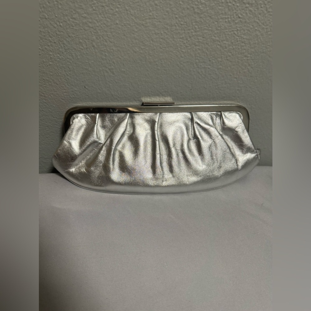 Elegant Giani Bernini Silver Shoulder & Clutch Bag - EUC - Picture 4 of 16